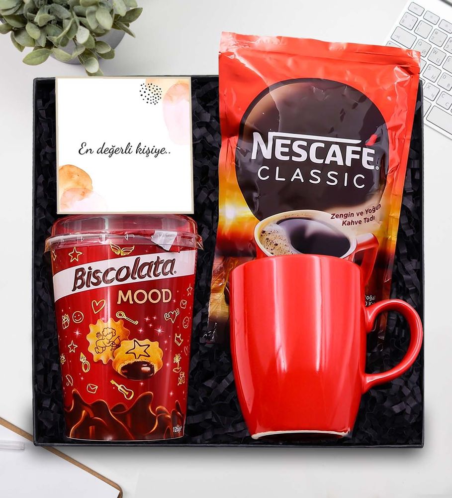 Nescafe Classic & Biscolata Mood & Kırmızı Kupa Hediye Seti