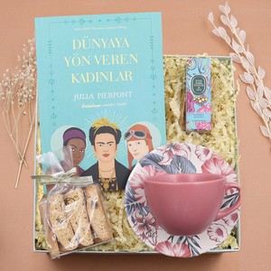 Dünyaya Yön Veren Kadınlar Kitabı & Fincan & Eyüp Sabri Tuncer Mini Kolonya & Bademli Kurabiye Hediye Seti #1