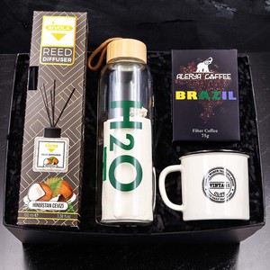 Bambu Kapaklı Cam Matara & Siyah Renk Detaylı Vintage Kupa & Alerya Brazil Filtre Kahve & Bambu Çubuklu Oda Kokusu Hediye Seti